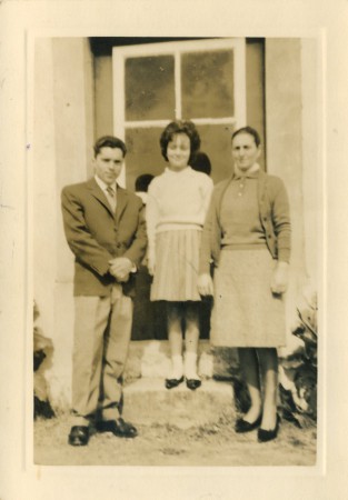 Avô Inácio, Avó Palmira e Lourdes